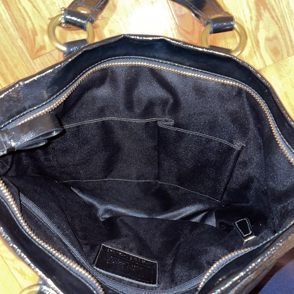 Coach Daisy Liquid Gloss Black Patent Leather Bag - Picture 9 of 10